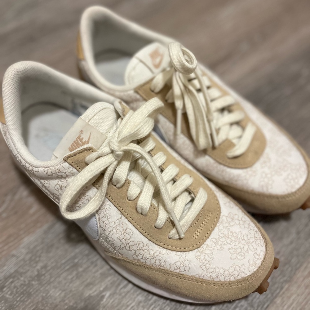 Nike Cream and Tan Retro Sneakers